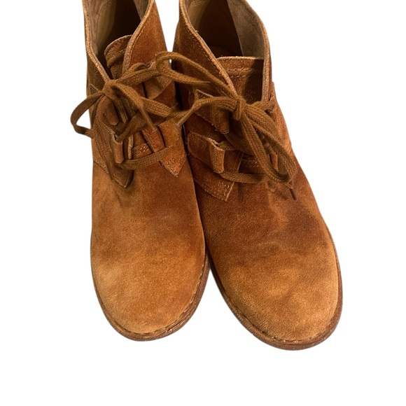 Clarks Brown Suede Ankle Booties - Picture 3 of 6